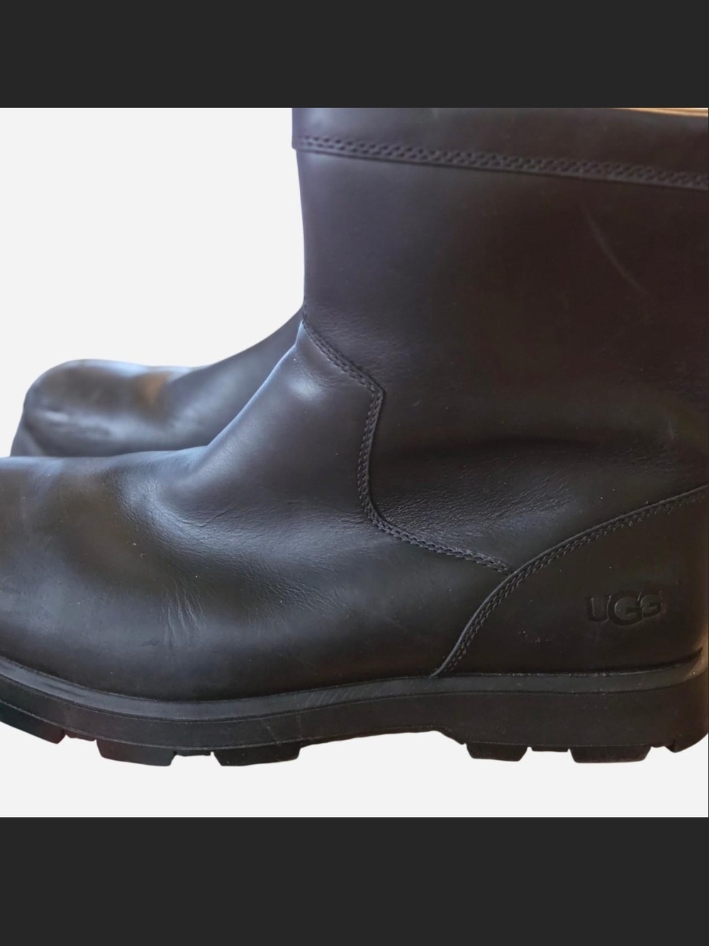 UGG Kennen Men's 15 Black Leather Ankle Boots